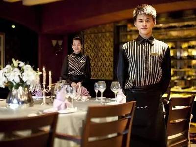 想讓員工心服口服,餐飲管理者一定要學(xué)會(huì)這3個(gè)溝通技巧!